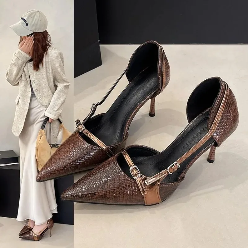 Retro Snakeskin Hollow Pumps Pointy Toe Thin Heels Buckle Strap Shoes Mixed Color Hotties Niche Fashion Sexy Stiletto Shoes
Retro Snakeskin Hollow Pumps Pointy Toe Thin Heels Buckle Strap Shoes Mixed Color Hotties Niche Fashion Sexy Stiletto Shoes