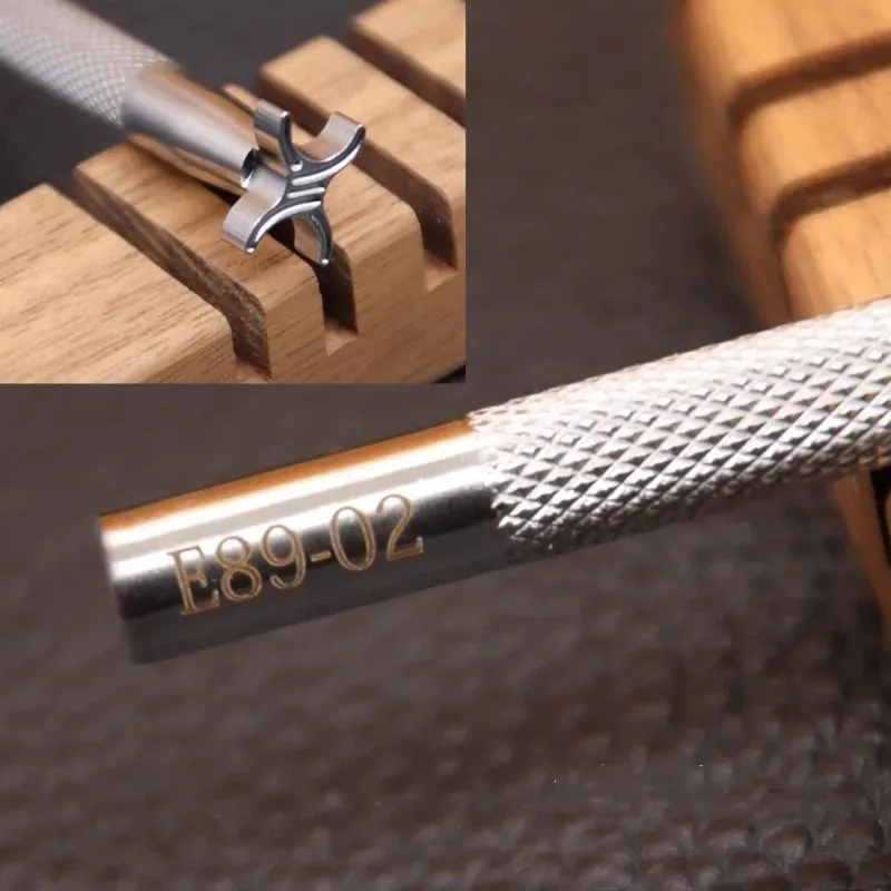 E89-02 Штамп для тиснения по коже из нержавеющей стали 304 – Инструмент для создания текстуры проволоки/3D цветочного узора для кожи растительного дубления, для рукоделия, 11x8 мм
E89-02 Штамп для тиснения по коже из нержавеющей стали 304 – Инструмент для создания текстуры проволоки/3D цветочного узора для кожи растительного дубления, для рукоделия, 11x8 мм