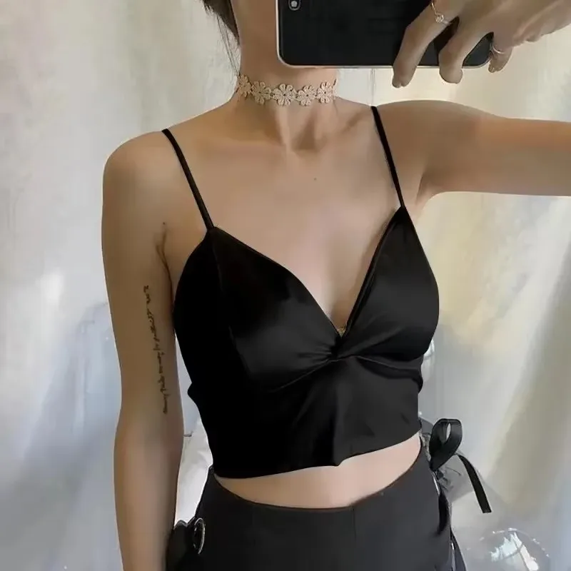 Womens Sexy V Neck Wrap Chest Top Underwear Female Crop Top Beauty Backs Padded Bra Summer Comfortable Push Up Lingerie
Womens Sexy V Neck Wrap Chest Top Underwear Female Crop Top Beauty Backs Padded Bra Summer Comfortable Push Up Lingerie