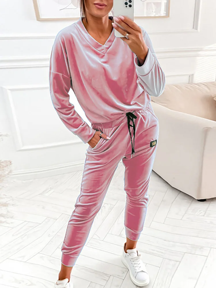 2023 Autumn Winter New Velvet Two Pieces Set Women Streetwear Casual Solid Pants Outfits Elegant Femme Sportswear Matching Set
2023 Autumn Winter New Velvet Two Pieces Set Women Streetwear Casual Solid Pants Outfits Elegant Femme Sportswear Matching Set