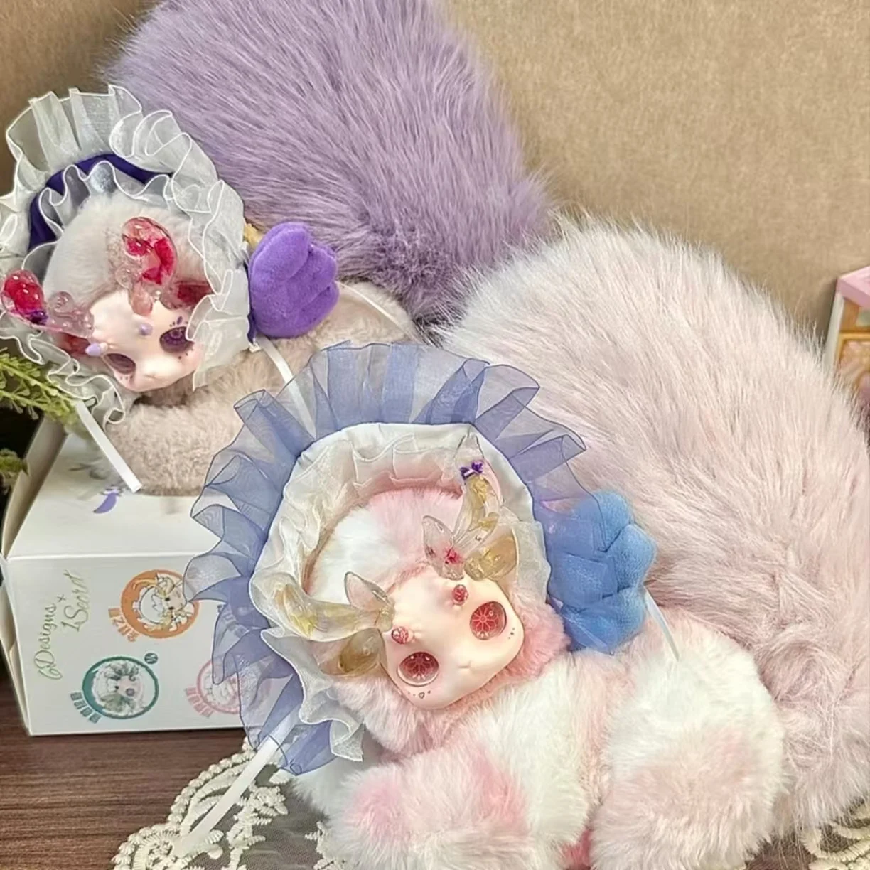 Оригинальная Mystery Box, новая фэнтезийная коробка Gululu, серия «Цветение оленя», модная модель ручной работы, орнамент, подвеска, подарок на день рождения, игрушка
Оригинальная Mystery Box, новая фэнтезийная коробка Gululu, серия «Цветение оленя», модная модель ручной работы, орнамент, подвеска, подарок на день рождения, игрушка