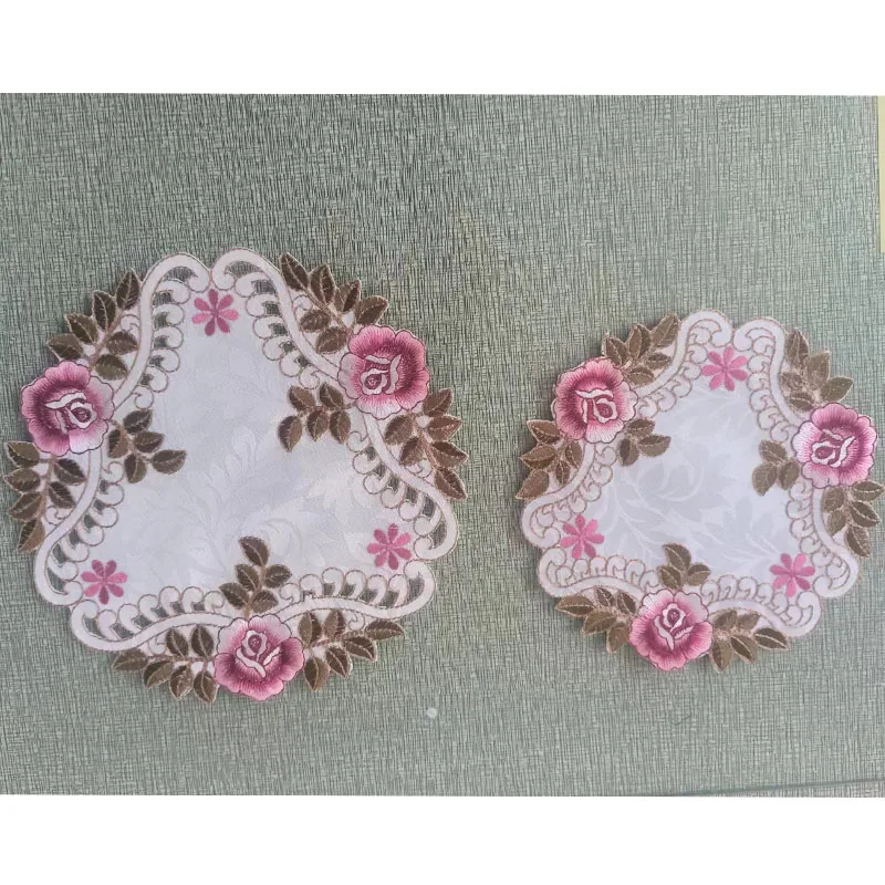 Luxury rose flower embroidery table place mat cloth Wedding Christmas party placemat kitchen Table decoration and accessories
Luxury rose flower embroidery table place mat cloth Wedding Christmas party placemat kitchen Table decoration and accessories