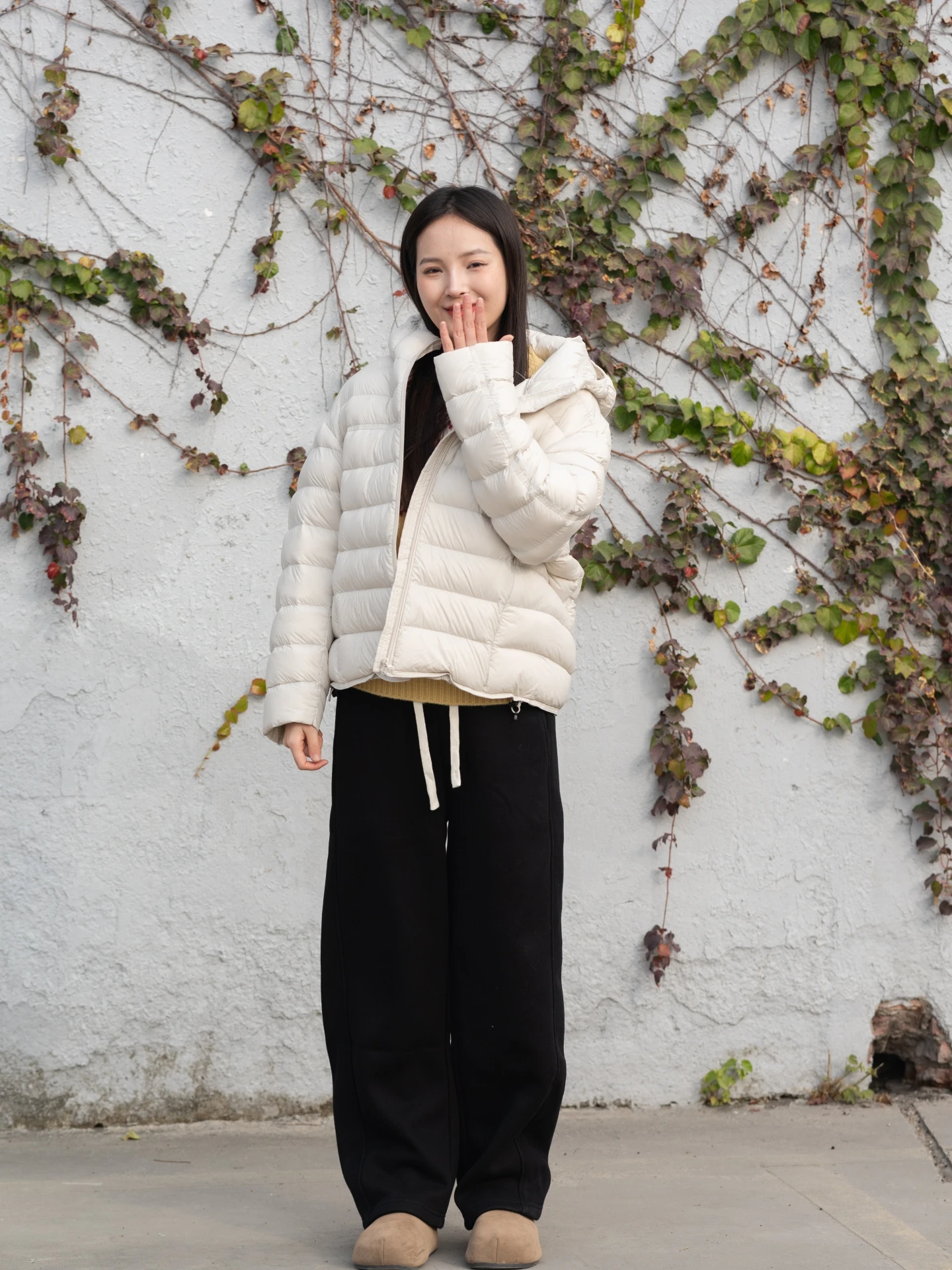 White Daisy Du down Jaet Puffer Coat Women's Korean Sle Loose Fit Autumn Winter Warmth Outerwear with ket Zipper
White Daisy Du down Jaet Puffer Coat Women's Korean Sle Loose Fit Autumn Winter Warmth Outerwear with ket Zipper