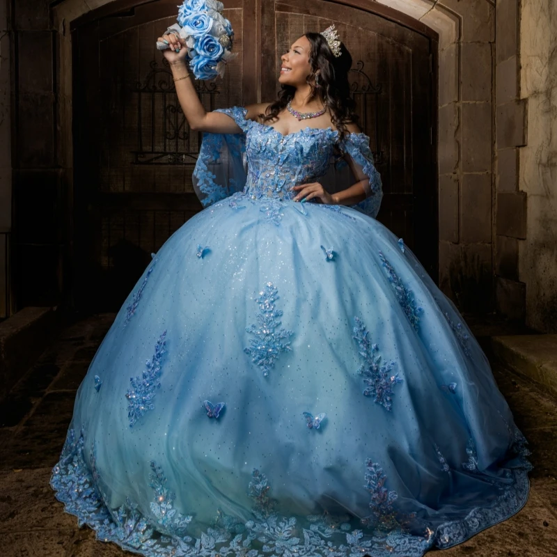 Blue Shiny Quinceanera Dresses Ball Gown Off Shoulder Applique Bow Beading Tull With Cape Corset Sweet 16 Dress Vestidos 15 De
Blue Shiny Quinceanera Dresses Ball Gown Off Shoulder Applique Bow Beading Tull With Cape Corset Sweet 16 Dress Vestidos 15 De