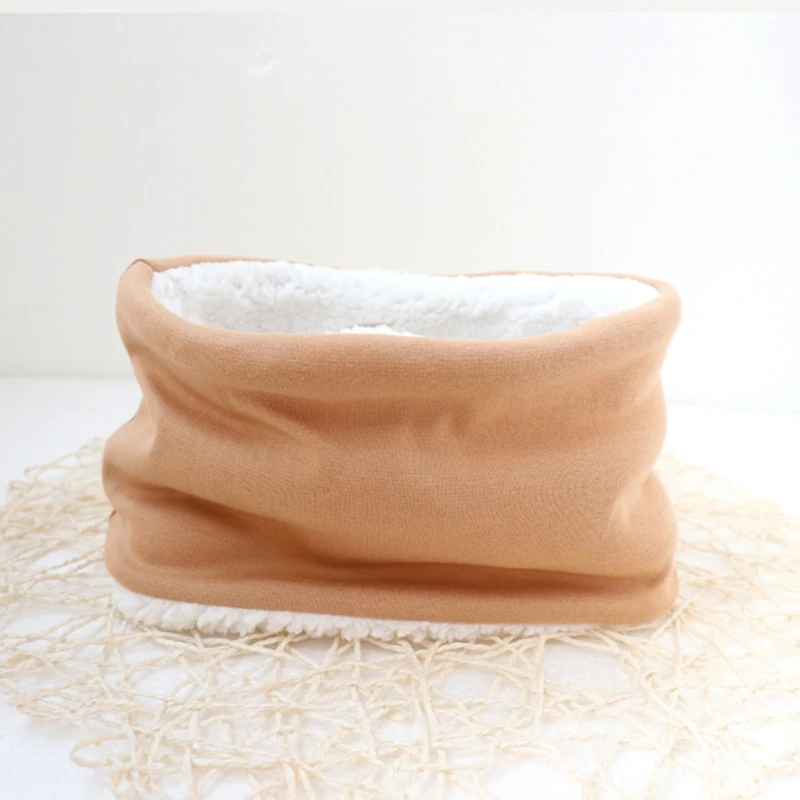 Autumn Winter Baby Scarf Solid Color Plush Scarves Neckerchief Children Thick Warm Neck Collar
Autumn Winter Baby Scarf Solid Color Plush Scarves Neckerchief Children Thick Warm Neck Collar