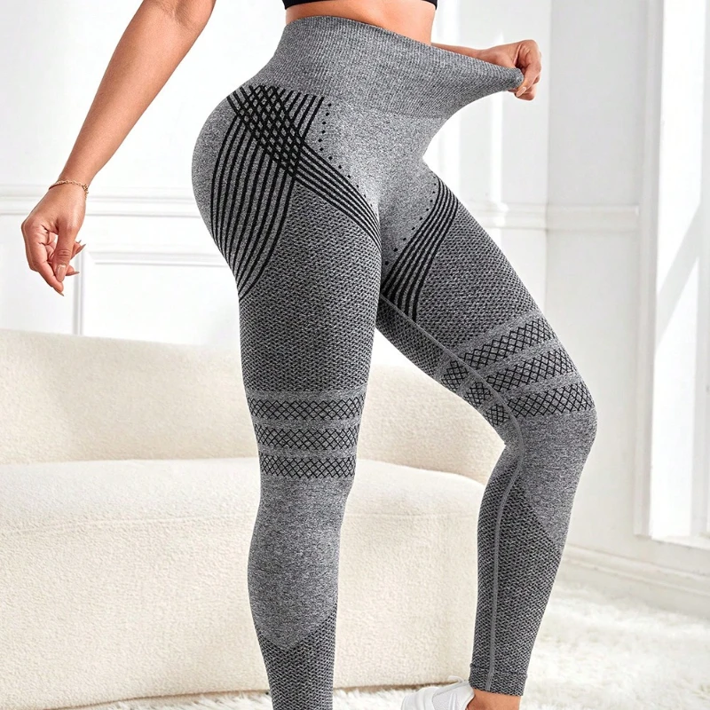 Women's High Waisted and Hip Lifting Yoga Pants, Seamless Sports Leggings, Quick Drying Elastic Running and Fitness Pants
Women's High Waisted and Hip Lifting Yoga Pants, Seamless Sports Leggings, Quick Drying Elastic Running and Fitness Pants