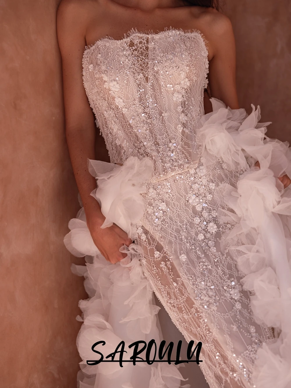 Elegant 3D Floral Lace Beaded Wedding Dress Dazzling Strapless Mermaid Bridal Gown Luxury Detachable Tulle Train 2 in 1 Wear
Elegant 3D Floral Lace Beaded Wedding Dress Dazzling Strapless Mermaid Bridal Gown Luxury Detachable Tulle Train 2 in 1 Wear