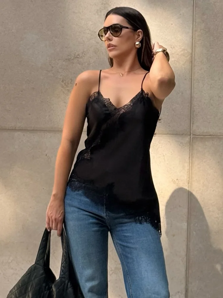 HH 2025 Women Lace Spliced Suspender Tops Woman Summer Sexy V-neck Sleeveless Backless Hollow Asymmetrical Decorate Hem Top
HH 2025 Women Lace Spliced Suspender Tops Woman Summer Sexy V-neck Sleeveless Backless Hollow Asymmetrical Decorate Hem Top