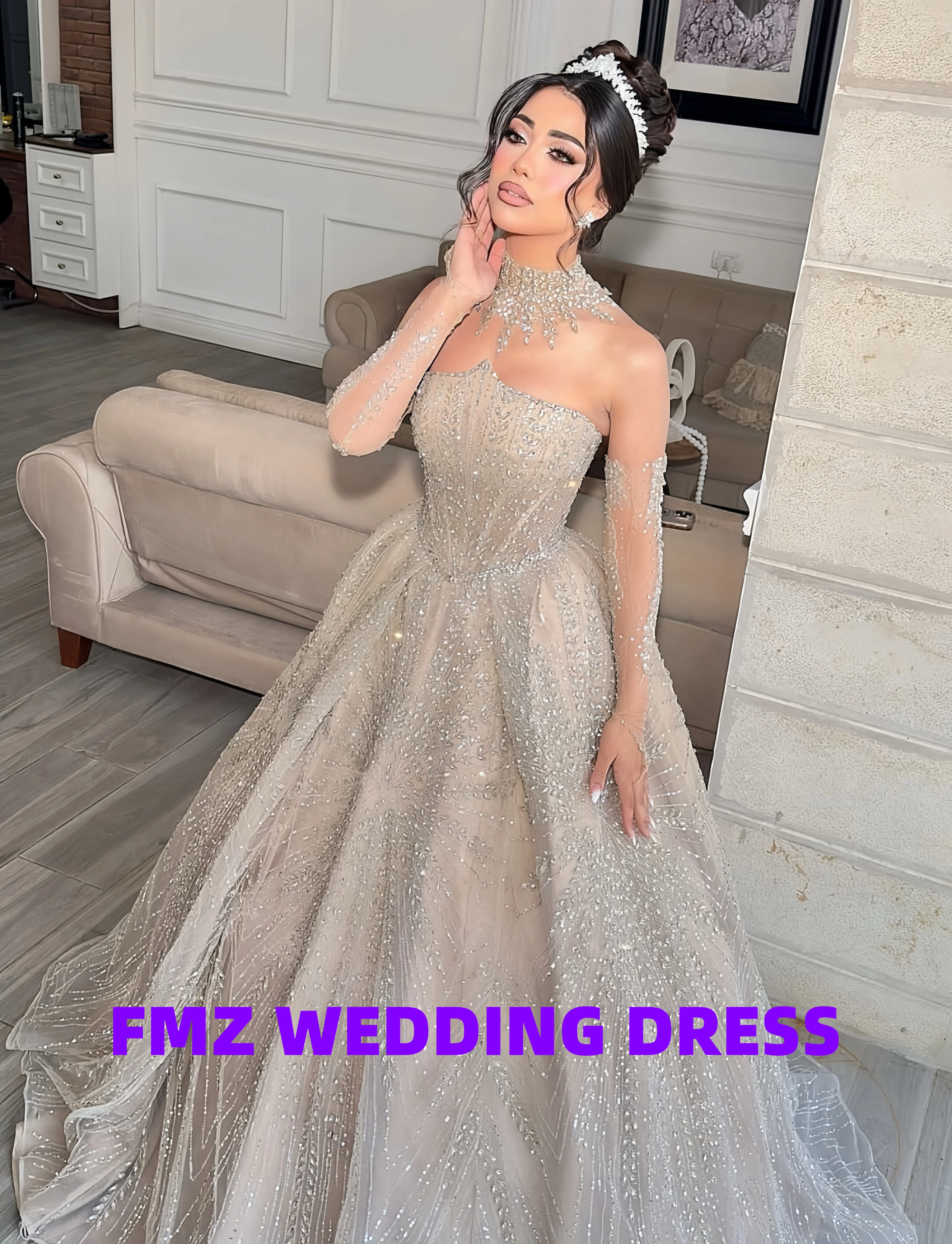 Великолепное свадебное платье на заказ без бретелек с длинными рукавами A-LINE, расшитое бисером, свадебное платье robe de mariee, платья de novia
Великолепное свадебное платье на заказ без бретелек с длинными рукавами A-LINE, расшитое бисером, свадебное платье robe de mariee, платья de novia