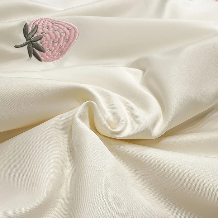 Cooling Washed Silk Duvet Insert Breathable Summer Blanket Hypoallergenic Anti Bacterial Silky Soft Lightweight Bedding Set
Cooling Washed Silk Duvet Insert Breathable Summer Blanket Hypoallergenic Anti Bacterial Silky Soft Lightweight Bedding Set