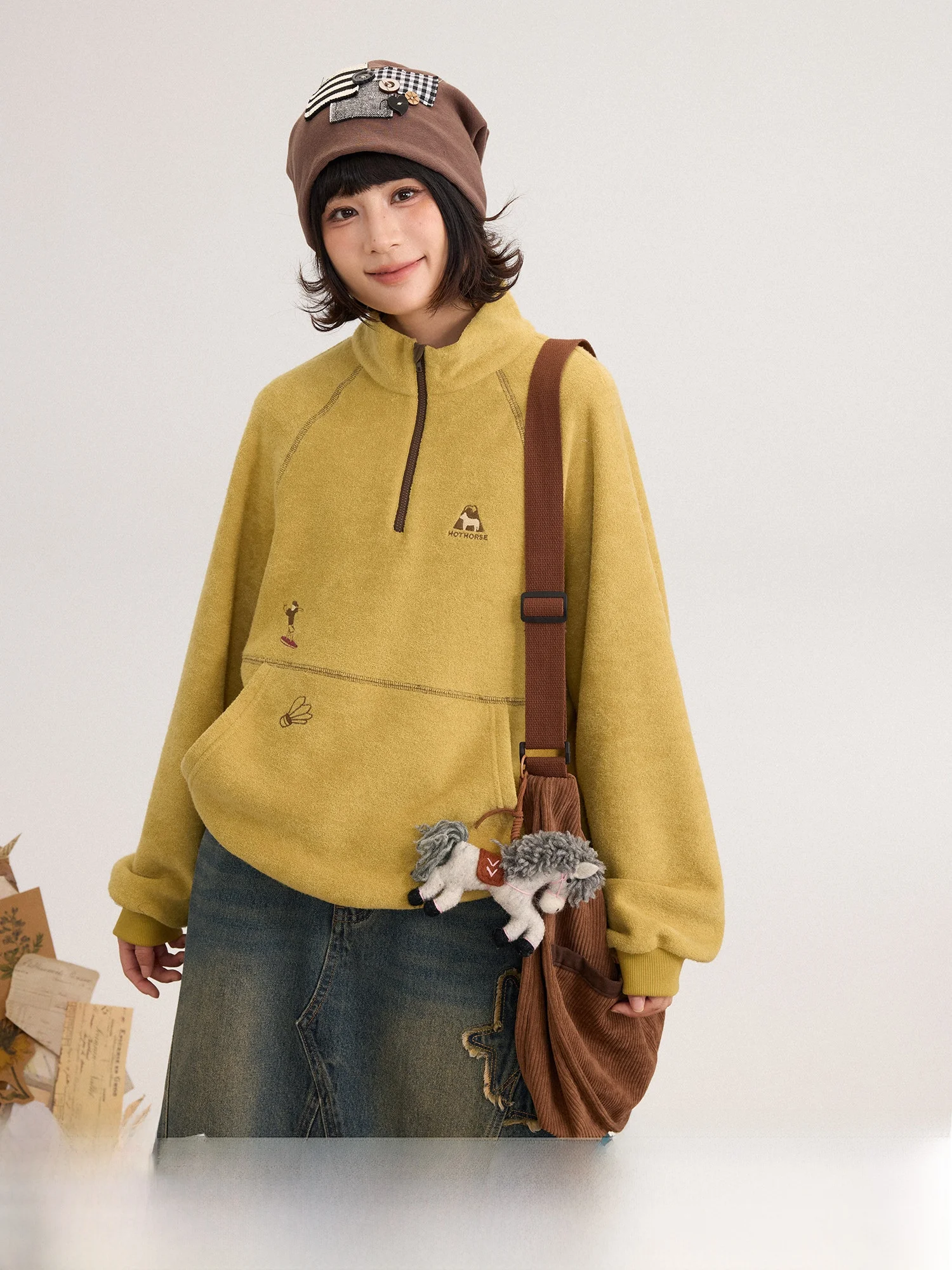 Warm round Neck Sweatshirt Heavy Embroidery Year Retro Style Color Block Sportswear Fleece Lined Ladies Hoodie Spring
Warm round Neck Sweatshirt Heavy Embroidery Year Retro Style Color Block Sportswear Fleece Lined Ladies Hoodie Spring