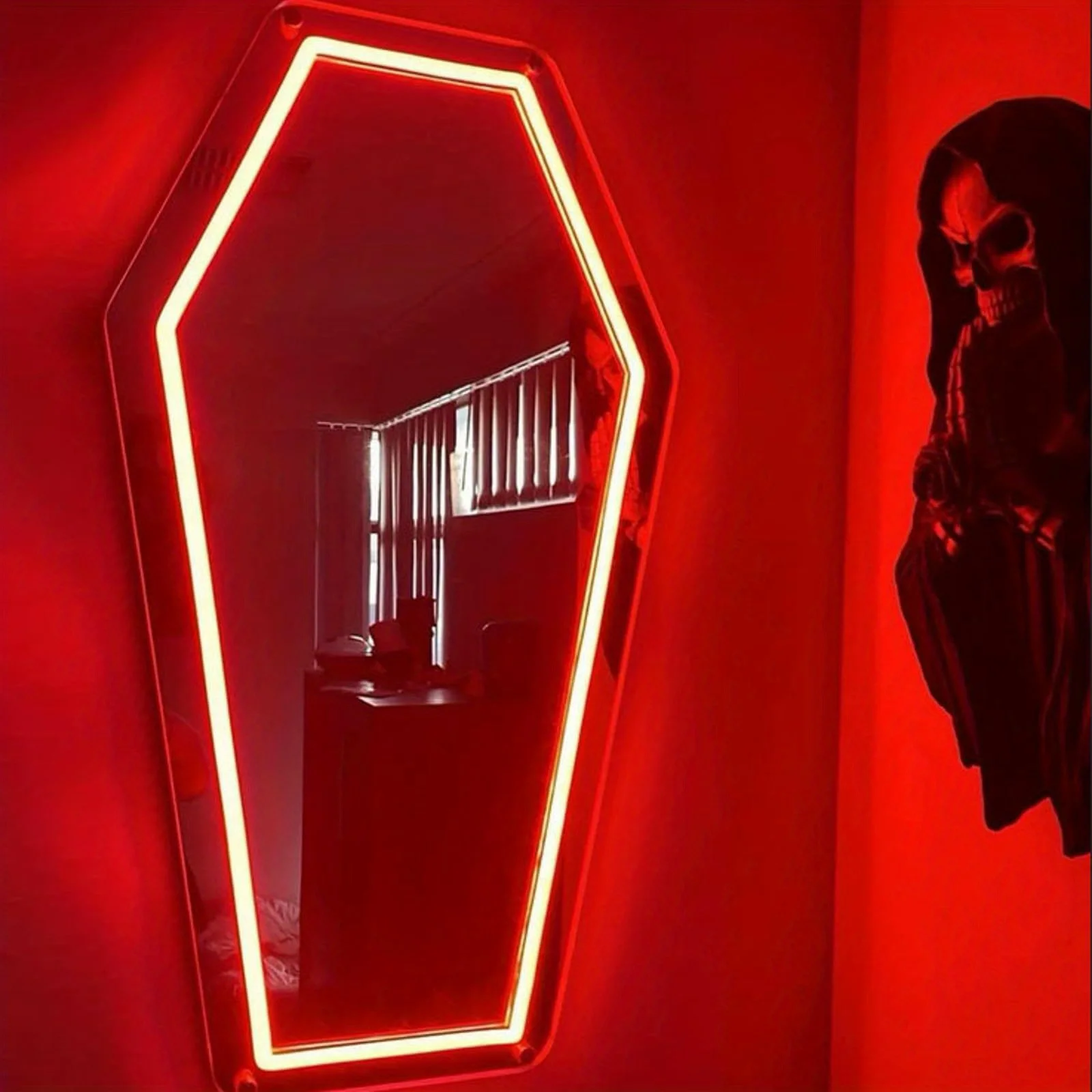 Mirror neon lights in the coffin. USB powered with dimmable switches for bedroom, studio and holiday party arrangements.
Mirror neon lights in the coffin. USB powered with dimmable switches for bedroom, studio and holiday party arrangements.