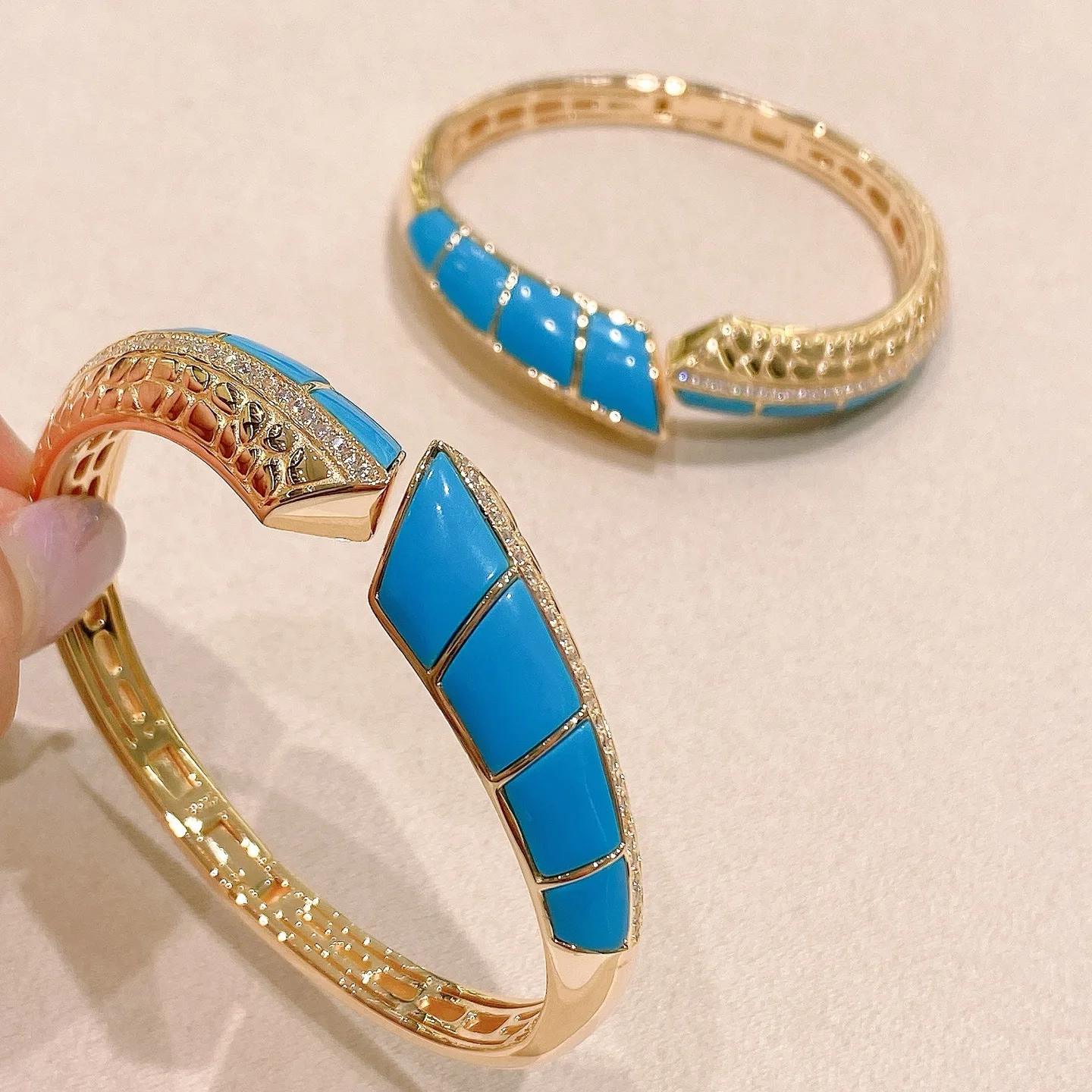 KQDANCE Luxury 925 Silver Real Mother of Pearl Green Malachite Blue Turquoise Gemstone Women Bangles Bracelet Fine Jewelry
KQDANCE Luxury 925 Silver Real Mother of Pearl Green Malachite Blue Turquoise Gemstone Women Bangles Bracelet Fine Jewelry
