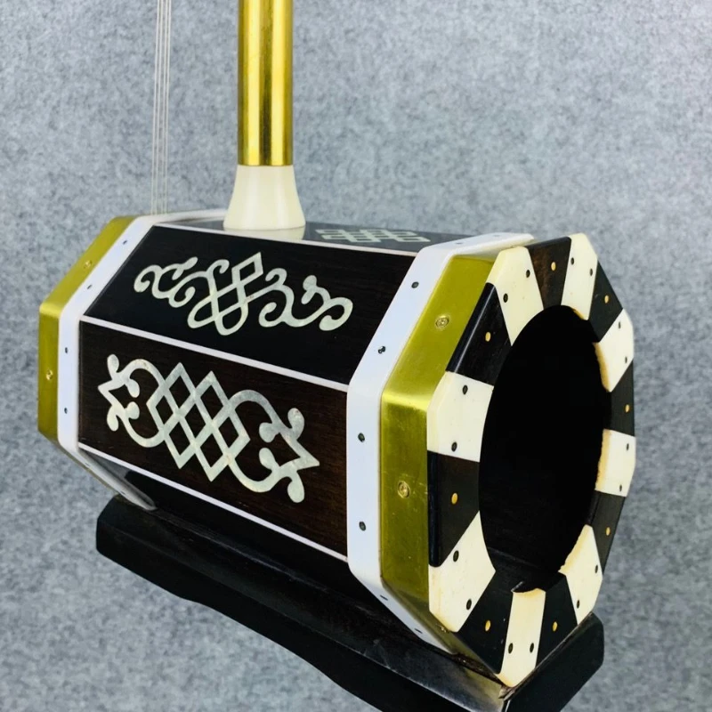 Ebony bass four-beard engraved flower Mongolian pattern treasure copper ring adapter Mongolian storytelling book free
Ebony bass four-beard engraved flower Mongolian pattern treasure copper ring adapter Mongolian storytelling book free