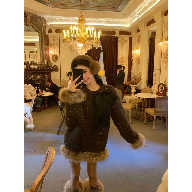 Women's Christmas Sweater with Ambient Bowknot Autumn Winter, Loose and Lazy Fit Patchwork Fleece Trim Long Sleeves Elegant Top
Women's Christmas Sweater with Ambient Bowknot Autumn Winter, Loose and Lazy Fit Patchwork Fleece Trim Long Sleeves Elegant Top