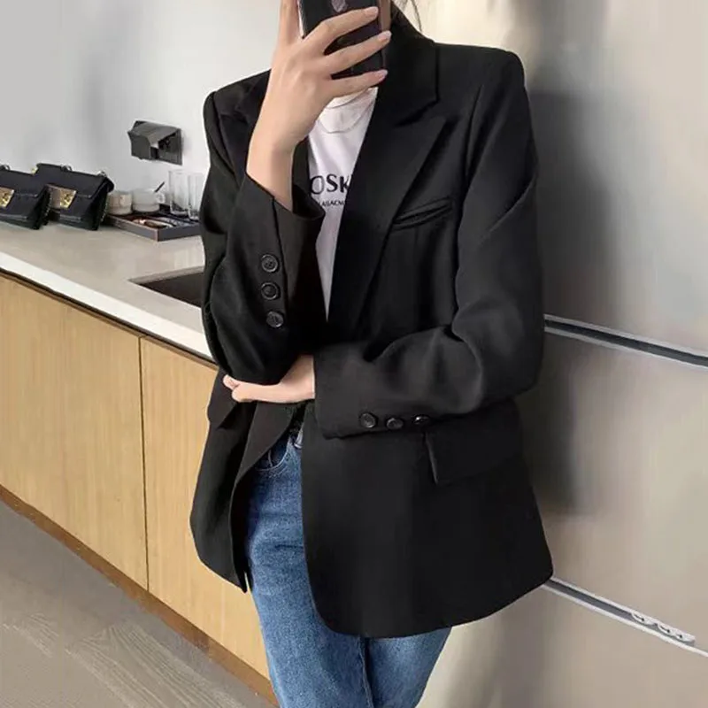 Female Solid Casual Long Sleeve Notched Blazer Ladies Korean Design Sense Blazers Outwear Vintage Double-Breasted Suit Jacket
Female Solid Casual Long Sleeve Notched Blazer Ladies Korean Design Sense Blazers Outwear Vintage Double-Breasted Suit Jacket