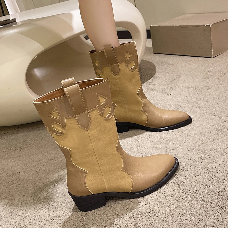 Autumn Winter Wear Resistant Boots for Women 2024 New Outdoors Large Size Pointed Toe Fashion Warm Short Women's Cotton Boots
Autumn Winter Wear Resistant Boots for Women 2024 New Outdoors Large Size Pointed Toe Fashion Warm Short Women's Cotton Boots