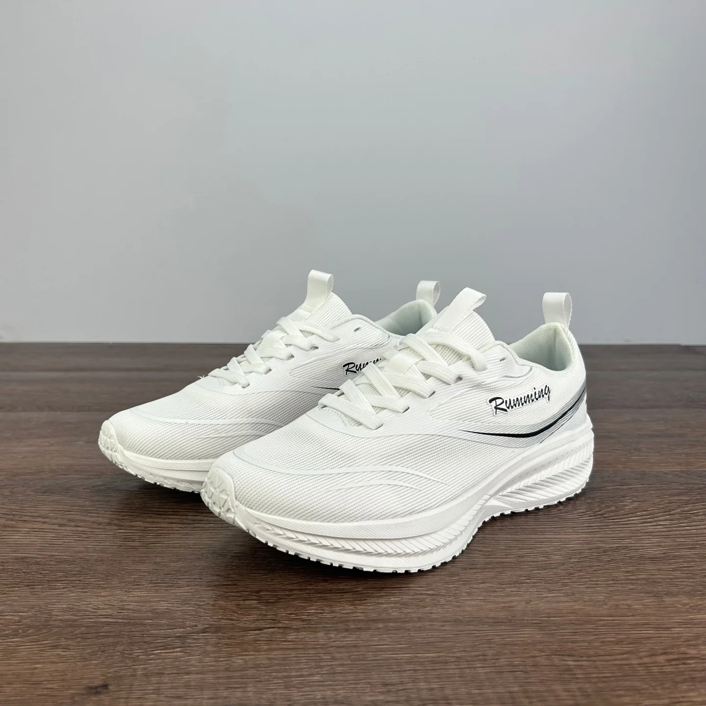 Men's Summer Breathable Mesh Running Shoes Ultra-light Shock Absorption Marathon Shoes Versatile Couples Running Sneakers
Men's Summer Breathable Mesh Running Shoes Ultra-light Shock Absorption Marathon Shoes Versatile Couples Running Sneakers