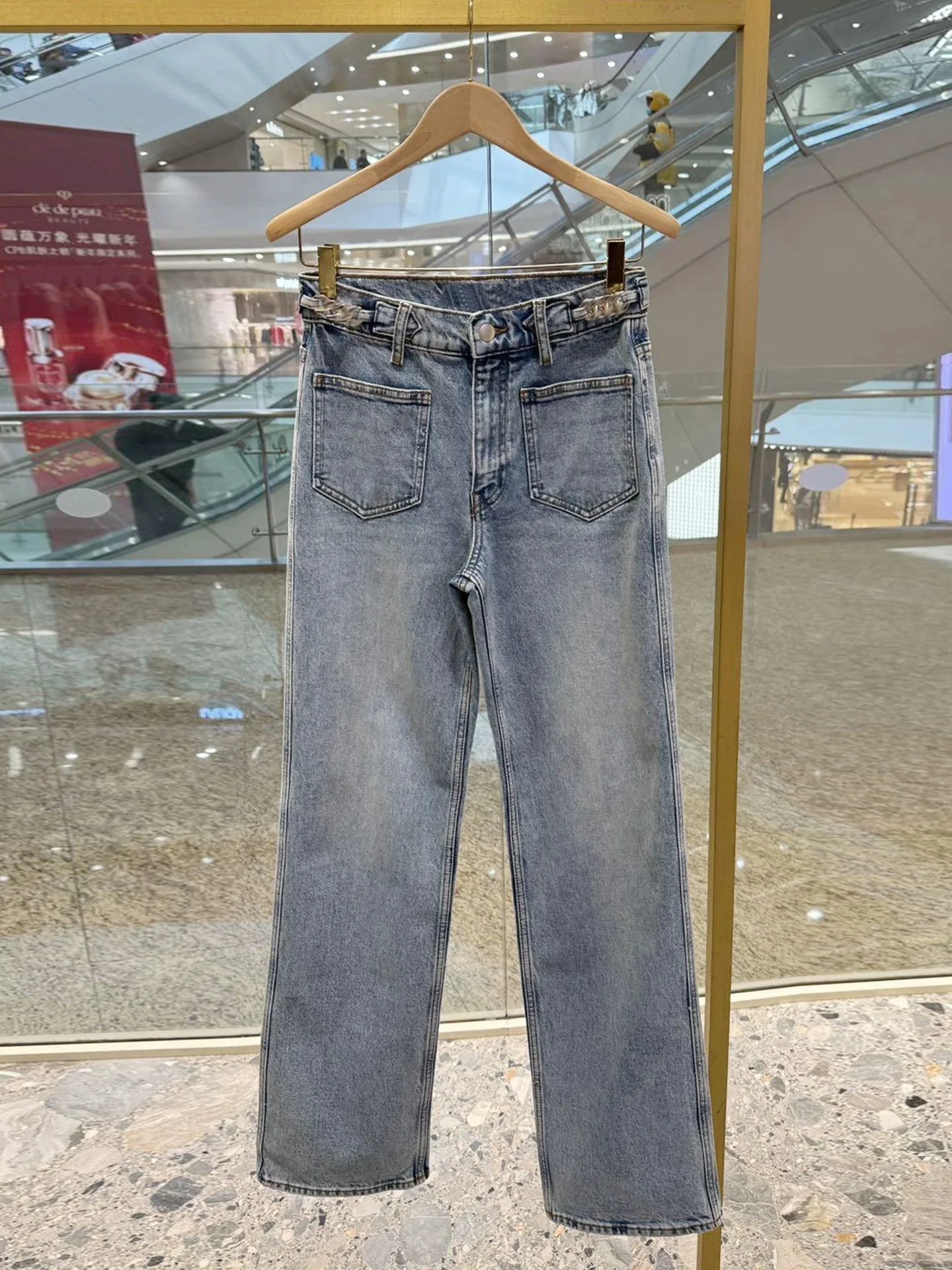 High Waist Straight Leg Jeans Women's Spring Summer New Style Chain Decoration Double Pocket Design Slimming Vintage Denim
High Waist Straight Leg Jeans Women's Spring Summer New Style Chain Decoration Double Pocket Design Slimming Vintage Denim