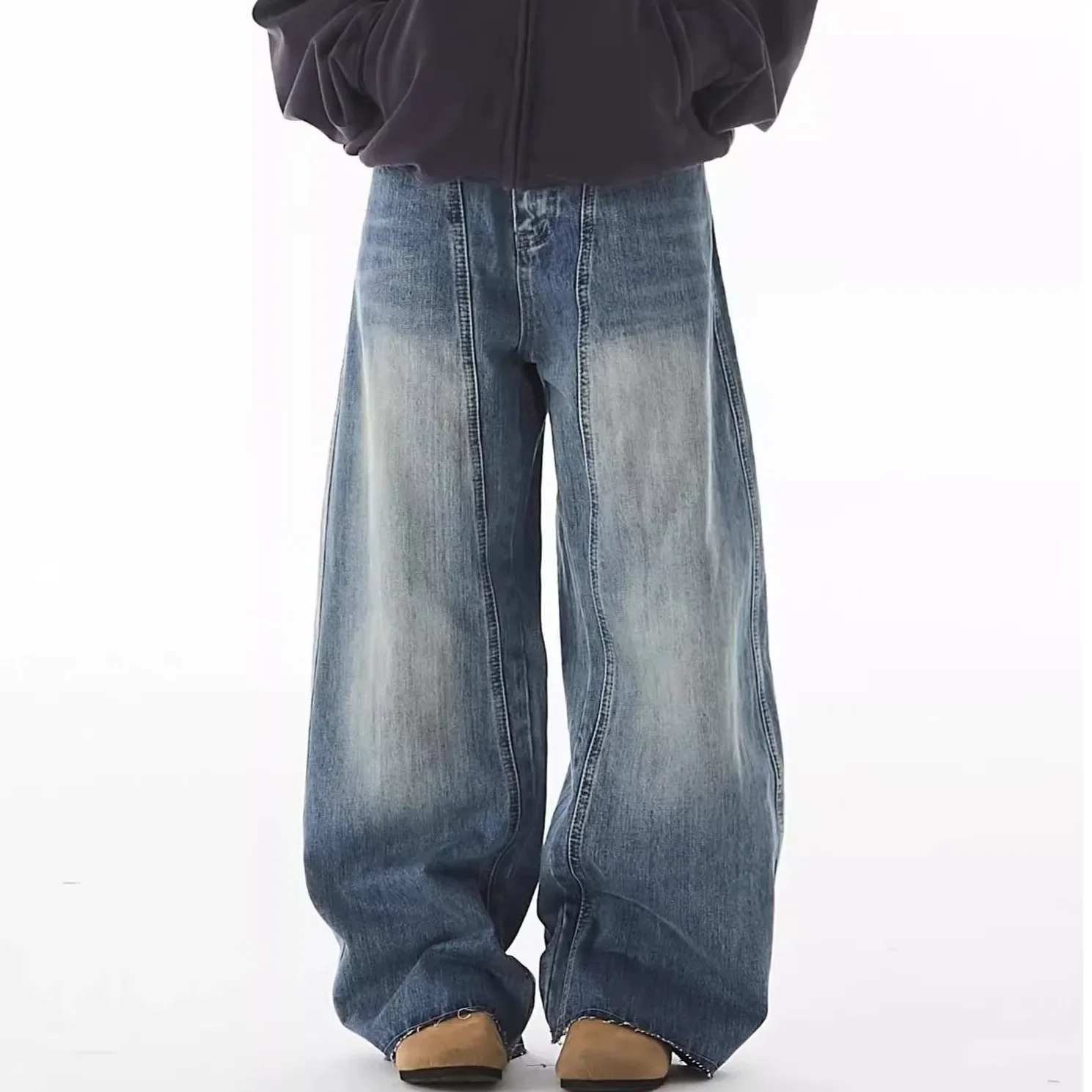 Men's New American-style Vintage Blue Wide-leg Jeans for Spring and Autumn, Slimming Straight-leg Casual Long Pants.
Men's New American-style Vintage Blue Wide-leg Jeans for Spring and Autumn, Slimming Straight-leg Casual Long Pants.