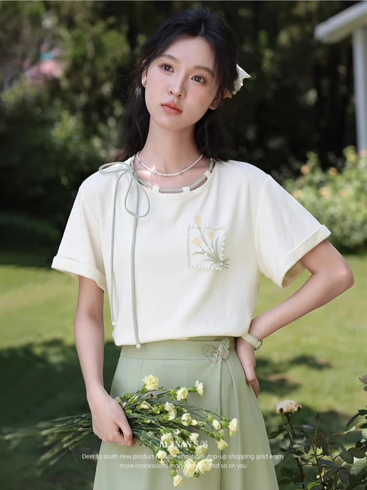 ALXNAN Women's T-Shirt Lace-up Printed Beaded Design T-Shirt Summer Apricot Elegant Loose-fit Short Sleeve Tops Ladies L55919
ALXNAN Women's T-Shirt Lace-up Printed Beaded Design T-Shirt Summer Apricot Elegant Loose-fit Short Sleeve Tops Ladies L55919