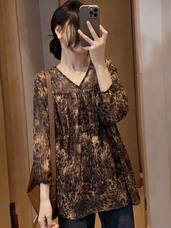 Chic Anti-Aging V-Neck Shoulder-Length Midi Sleeveless Women's Chiffon Top Korean Style Loose Fit Summer New plus Size
Chic Anti-Aging V-Neck Shoulder-Length Midi Sleeveless Women's Chiffon Top Korean Style Loose Fit Summer New plus Size