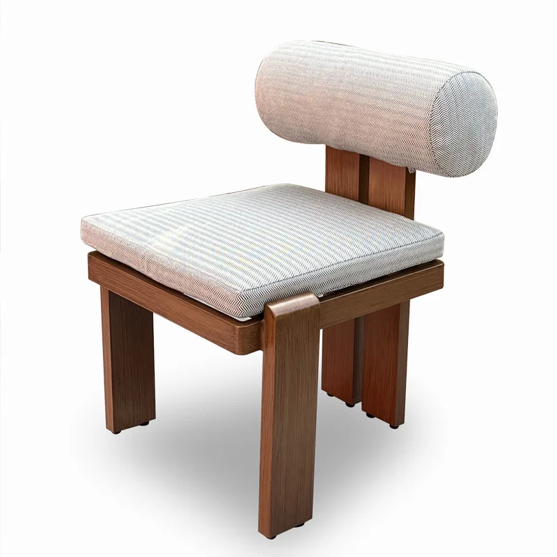 High-end villa outdoor wood grain dining table and chairs
High-end villa outdoor wood grain dining table and chairs
