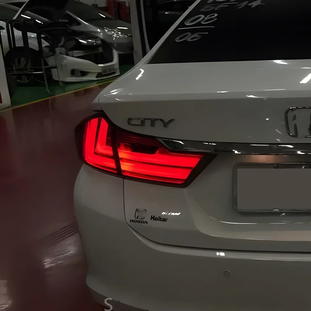 Автомобильные задние фонари для Honda City 2014-2019, светодиодные автоматические задние фонари в сборе, обновленные высококачественные аксессуары с динамическим поворотом 
Автомобильные задние фонари для Honda City 2014-2019, светодиодные автоматические задние фонари в сборе, обновленные высококачественные аксессуары с динамическим поворотом