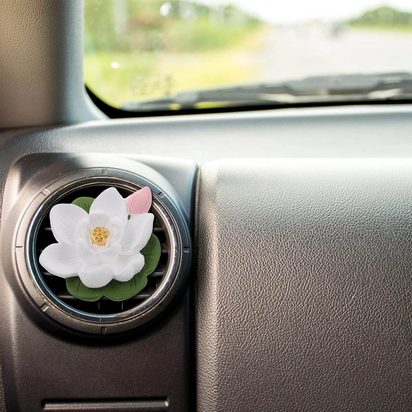 Car Air Freshener Lotus Flower Clip Aromatherapy Car Vent Diffuser Long-Lasting Fragrance Cute Interior Automotive Decor
Car Air Freshener Lotus Flower Clip Aromatherapy Car Vent Diffuser Long-Lasting Fragrance Cute Interior Automotive Decor