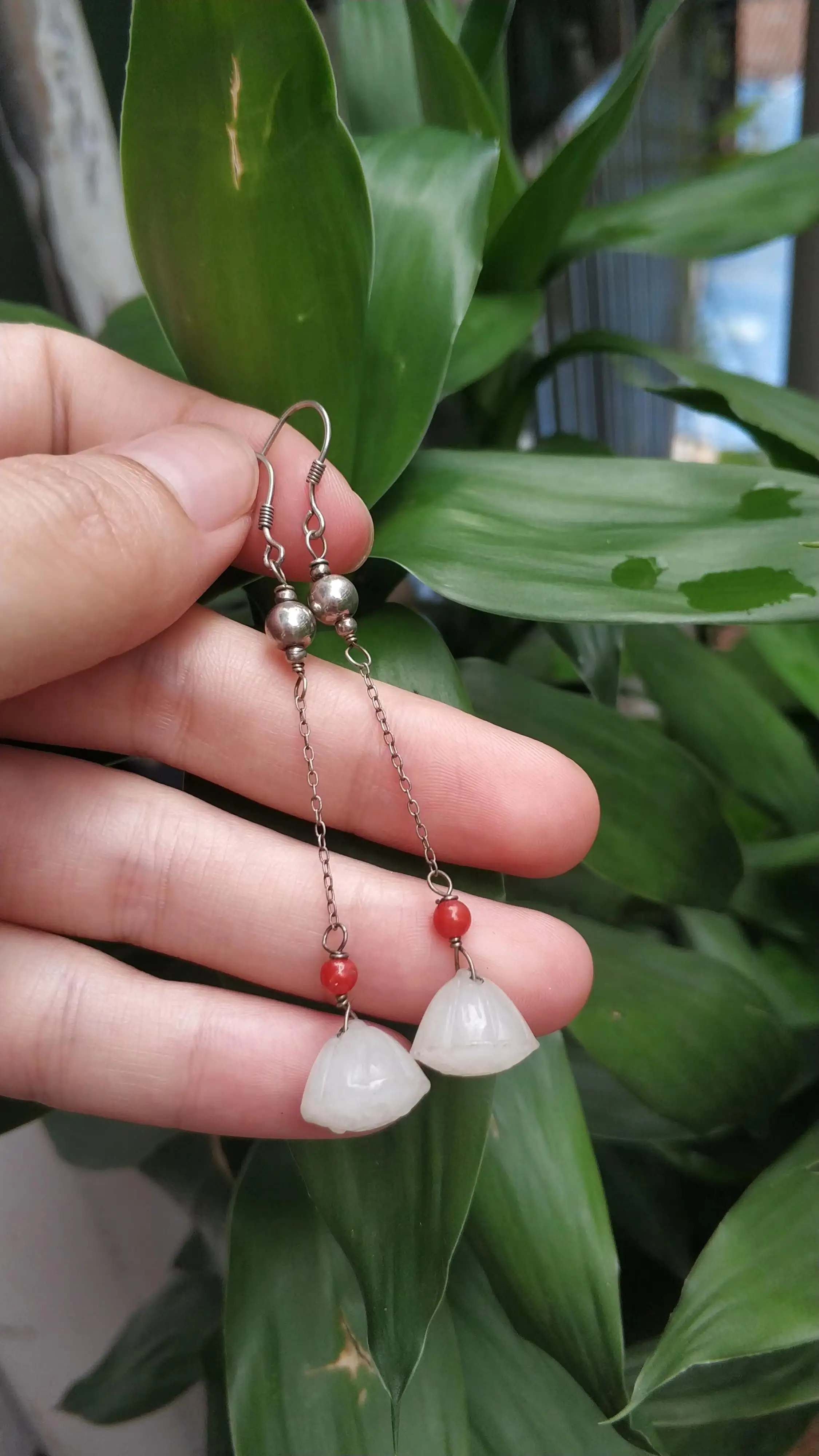 1pcs/lot Natural Hetian White Jade Carved Lotus Plant S925 Silver Medium Length Drop Earrings Sea Bamboo Red Gemstones jewelry
1pcs/lot Natural Hetian White Jade Carved Lotus Plant S925 Silver Medium Length Drop Earrings Sea Bamboo Red Gemstones jewelry