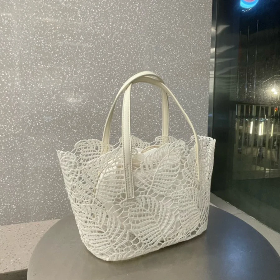 Vintage Lace Hollow Out Basket Totes With Inside Pocket Summer Beach Design Wedding Party Clutch Purses Handbag White/Black Sac
Vintage Lace Hollow Out Basket Totes With Inside Pocket Summer Beach Design Wedding Party Clutch Purses Handbag White/Black Sac