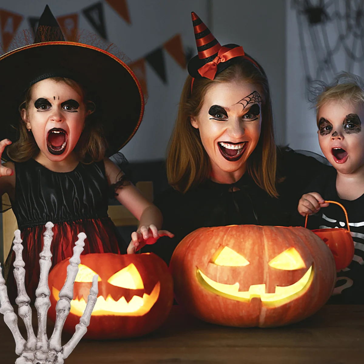 3Pairs Horror Skull Hand Halloween Hand Ornament Party Decor Haunted House Halloween Decoration Haunted House Decor
3Pairs Horror Skull Hand Halloween Hand Ornament Party Decor Haunted House Halloween Decoration Haunted House Decor