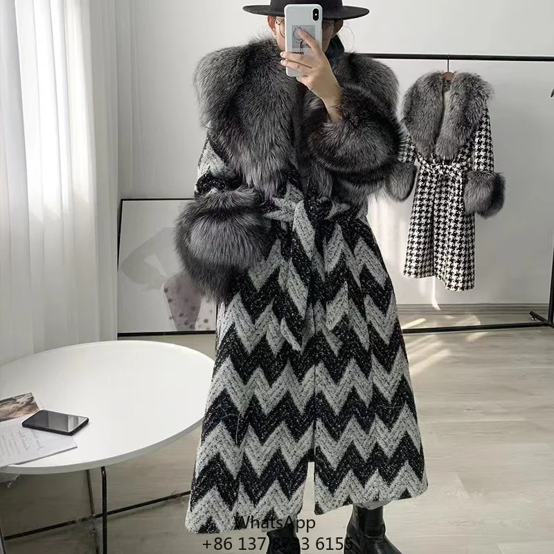 Длинное элегантное пальто с воротником и манжетами из лисьего меха, кашемировое, роскошное, женское, шерстяное, с мехом
Длинное элегантное пальто с воротником и манжетами из лисьего меха, кашемировое, роскошное, женское, шерстяное, с мехом