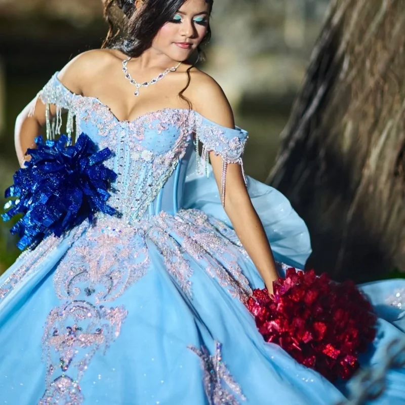 Light Blue Quinceanera Dress off-shoulder Glitter Flower Beading Decal Lace Long tail Bow vestidos de 15 Quinceanera Customize
Light Blue Quinceanera Dress off-shoulder Glitter Flower Beading Decal Lace Long tail Bow vestidos de 15 Quinceanera Customize