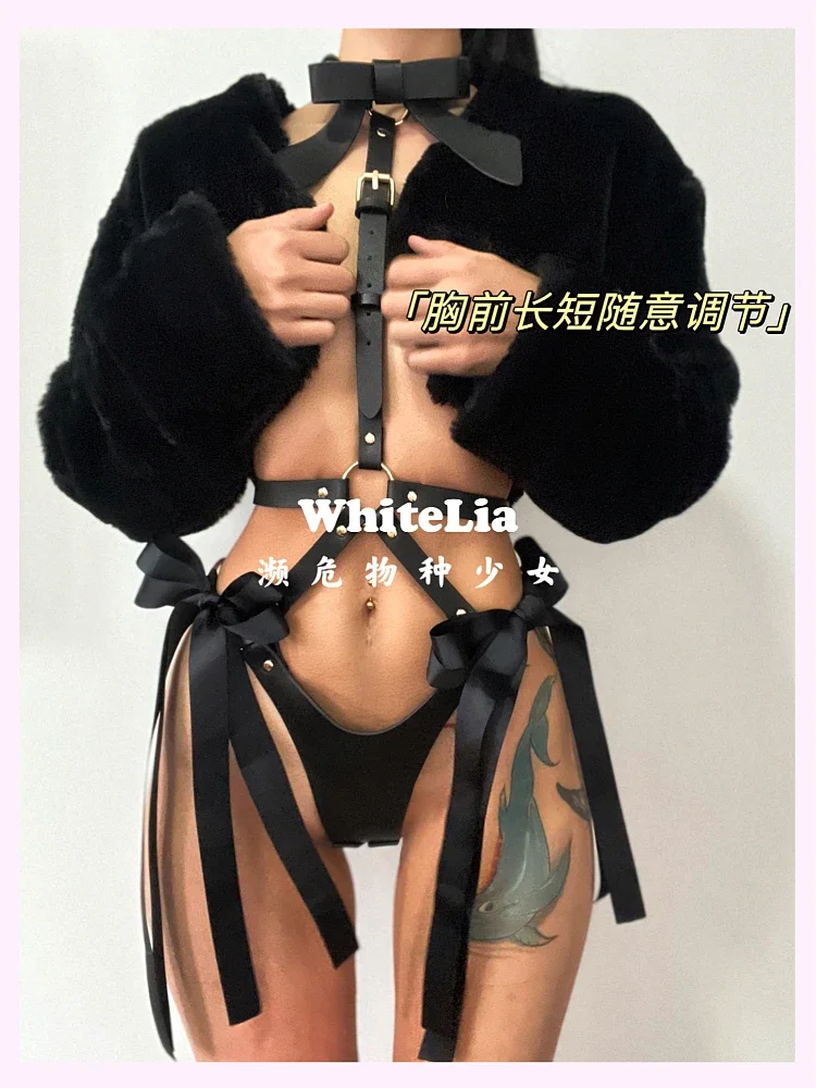 Red Christmas Cosplay Costumes Sexy Bodysuit PU Leather Outfit Temptation Anime Hot Set Sexy Tie Underwear Leather Tie Suit
Red Christmas Cosplay Costumes Sexy Bodysuit PU Leather Outfit Temptation Anime Hot Set Sexy Tie Underwear Leather Tie Suit