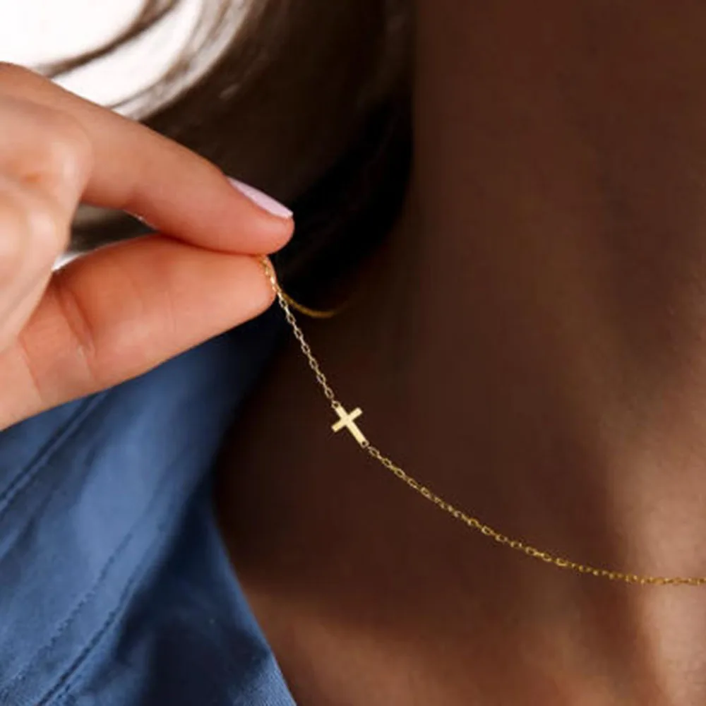 Side cross necklace, 14k gold cross necklace, gold cross necklace, bridesmaid jewelry, girl's baptism gift, Christmas gift
Side cross necklace, 14k gold cross necklace, gold cross necklace, bridesmaid jewelry, girl's baptism gift, Christmas gift