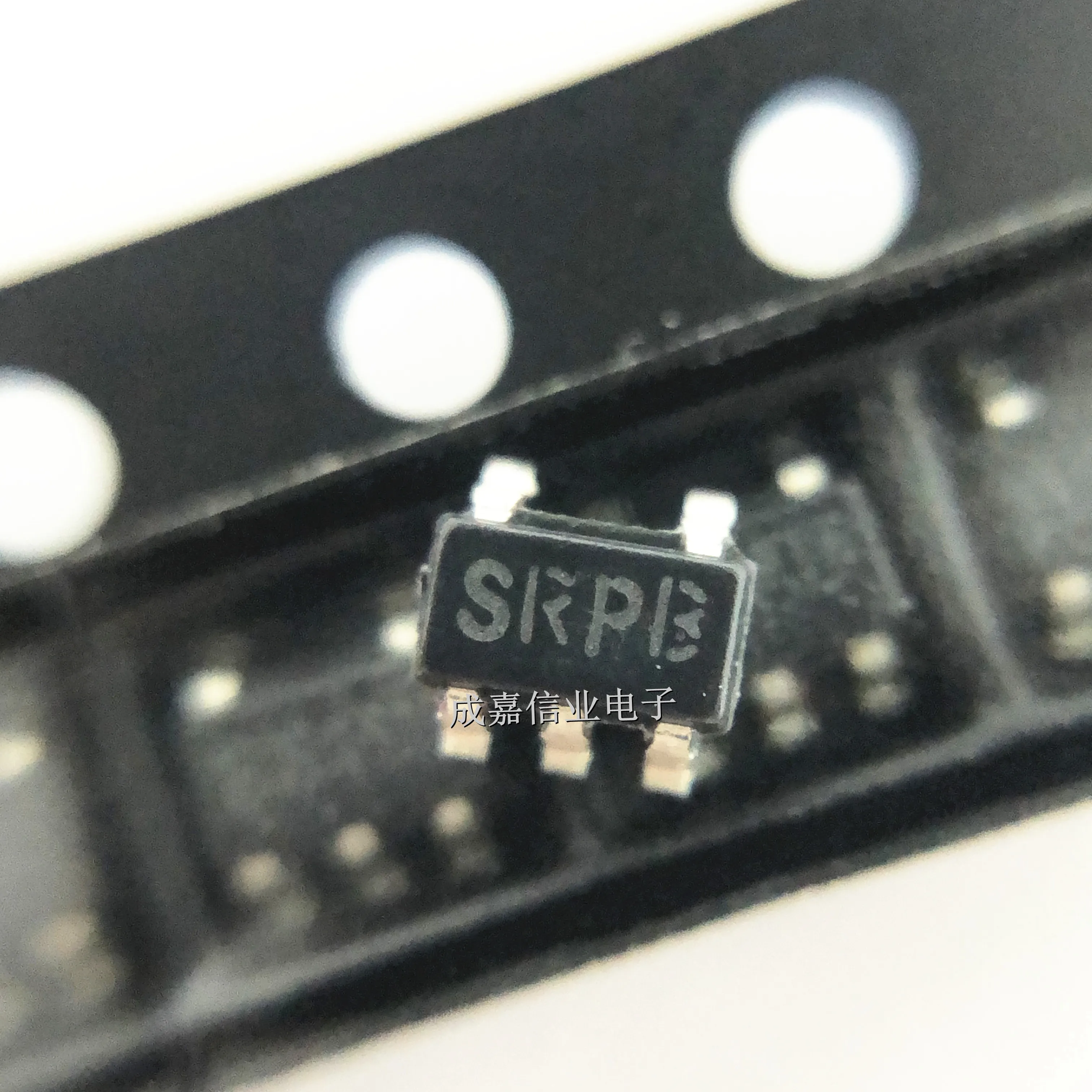 10pcs/Lot LM27313XMFX/NOPB SOT-23-5 MARKING;SRPB Switching Voltage Regulators 1.6 MHz Boost Conver Ter With 30V
10pcs/Lot LM27313XMFX/NOPB SOT-23-5 MARKING;SRPB Switching Voltage Regulators 1.6 MHz Boost Conver Ter With 30V