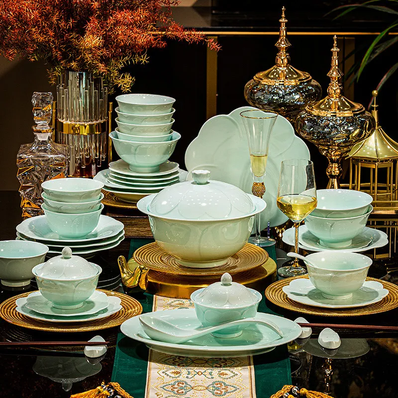 High temperature celadon tableware Chinese light luxury high white porcelain dishes set Household housewarming new home ceramics
High temperature celadon tableware Chinese light luxury high white porcelain dishes set Household housewarming new home ceramics