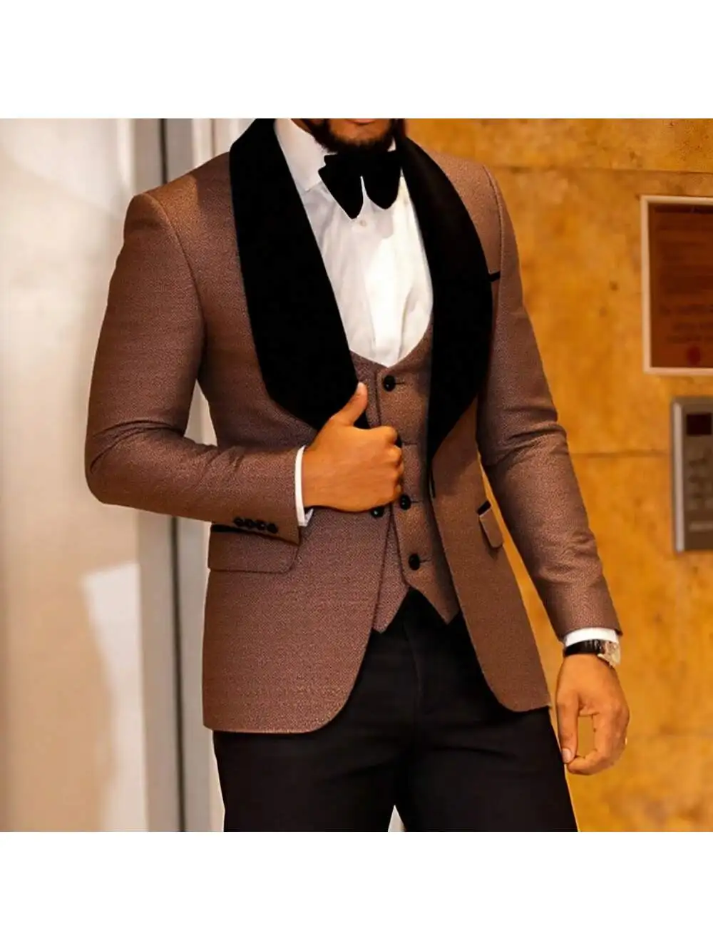 Mens 3 Piece Floral Tuxedo, Jacquard Slim Suit Set, Paisley Blazer Vest and Pants for Prom Wedding
Mens 3 Piece Floral Tuxedo, Jacquard Slim Suit Set, Paisley Blazer Vest and Pants for Prom Wedding