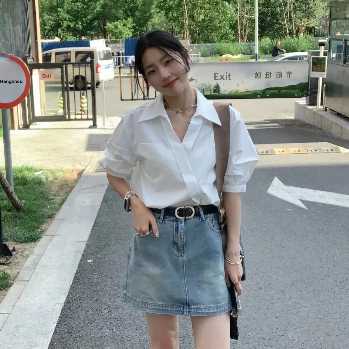 White V-Neck Short Sleeve Anti-Wrinkle Sunscreen Casual Shirt Women's New 2026 Summer High Shirt Loose Top Polyester Fiber
White V-Neck Short Sleeve Anti-Wrinkle Sunscreen Casual Shirt Women's New 2026 Summer High Shirt Loose Top Polyester Fiber