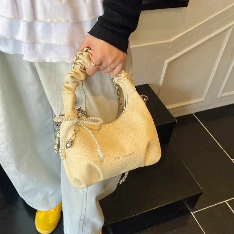 Elegant Large Capacity Diaper Bag Women Niche Designer Handbag Leather Shoulder Crossbody Purse Tote Satchel Retro Trendy
Elegant Large Capacity Diaper Bag Women Niche Designer Handbag Leather Shoulder Crossbody Purse Tote Satchel Retro Trendy