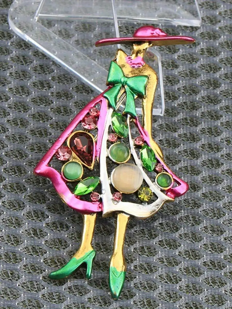 Elegant Womens Colorful Crystal Dress Brooch Pin With Green Bow And Hat Design
Elegant Womens Colorful Crystal Dress Brooch Pin With Green Bow And Hat Design
