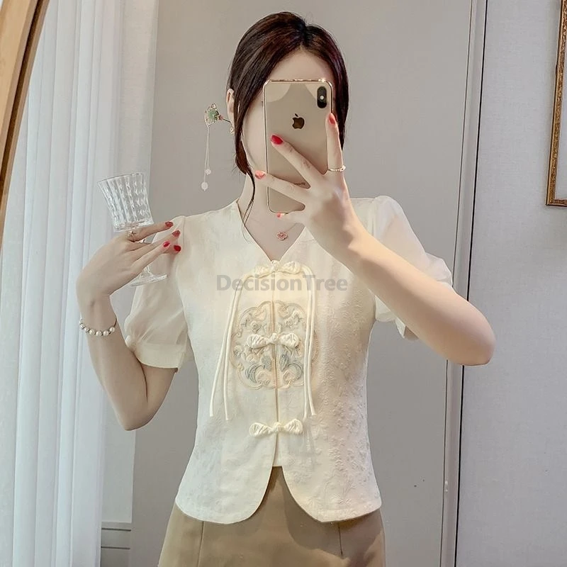 2025 elegant chinese style embroideried disc buckle tassel blouse retro literature art tang suit top temperament versatile top 
2025 elegant chinese style embroideried disc buckle tassel blouse retro literature art tang suit top temperament versatile top