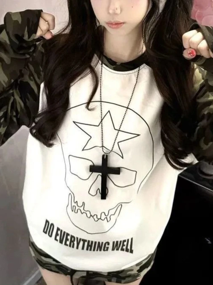 HOUZHOU Gothic Skull Print T-Shirts Women Vintage Harajuku Camouflage Tees Grunge American Retro Y2k Loose T-Shirt Streetwear
HOUZHOU Gothic Skull Print T-Shirts Women Vintage Harajuku Camouflage Tees Grunge American Retro Y2k Loose T-Shirt Streetwear