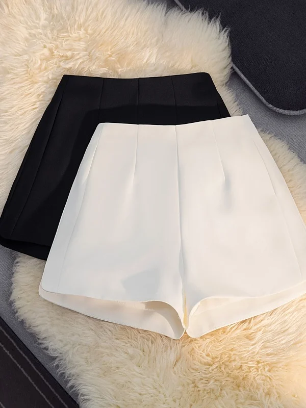 White Suit Shorts Women Summer New Small Size Outdoor High Waist Slimming Casual Versatile A-Line Sexy Hot Pants Commute Style
White Suit Shorts Women Summer New Small Size Outdoor High Waist Slimming Casual Versatile A-Line Sexy Hot Pants Commute Style