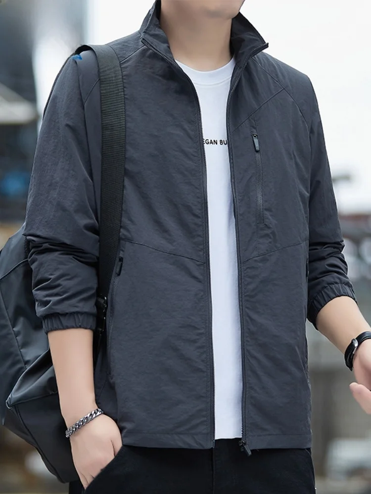 Мужская ветрозащитная и водонепроницаемая куртка Paul с воротником-стойкой для активного отдыха, повседневная спортивная одежда для молодежи, осень-весна, модная и стильная.
Мужская ветрозащитная и водонепроницаемая куртка Paul с воротником-стойкой для активного отдыха, повседневная спортивная одежда для молодежи, осень-весна, модная и стильная.