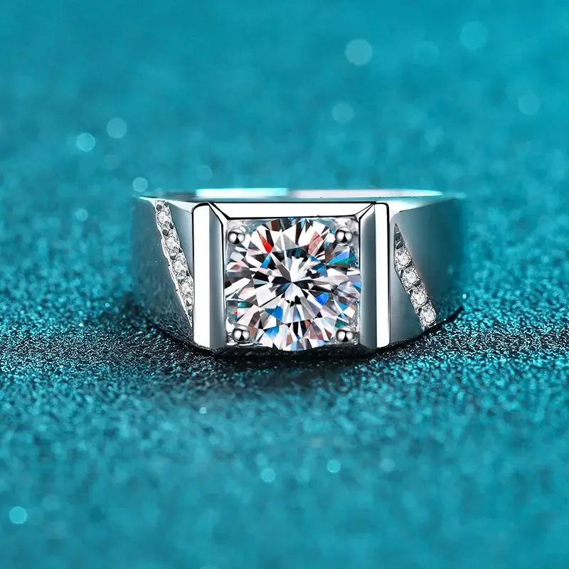 18k White Gold Luxury Platinum Pt950 Rings for Men Personalized Festival 1/2 Carat Moissanite Diamond Ring Proposal Accessories
18k White Gold Luxury Platinum Pt950 Rings for Men Personalized Festival 1/2 Carat Moissanite Diamond Ring Proposal Accessories