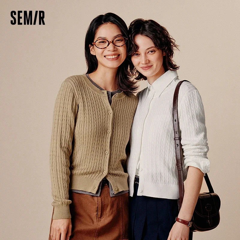 Женский трикотажный кардиган Semir, короткий вязаный кардиган с круглым вырезом, однотонный, Новинка осени 2024, мягкий и облегающий вязаный свитер
Женский трикотажный кардиган Semir, короткий вязаный кардиган с круглым вырезом, однотонный, Новинка осени 2024, мягкий и облегающий вязаный свитер