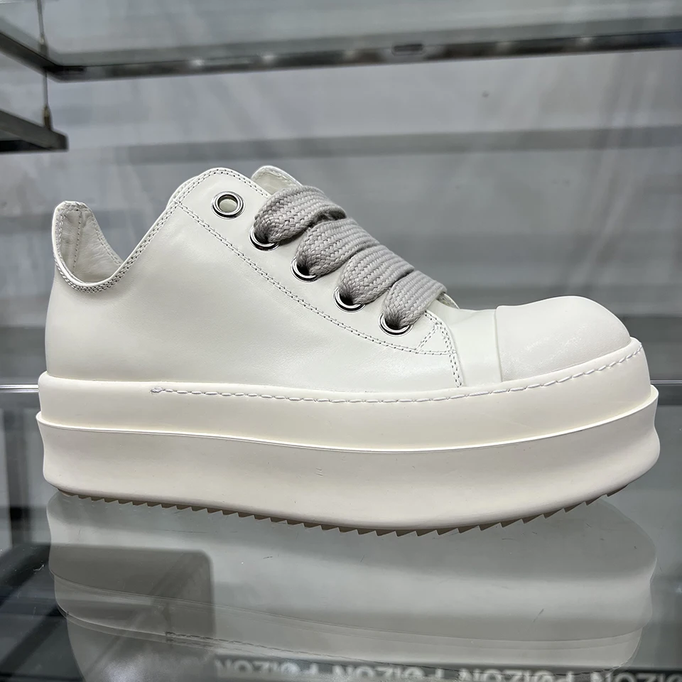 Leather Men Big Toe Chunky Casual Shoes White Low Top Ro Luxury Designer White Jumbo Lace Up 6cm Platform Women Street Sneakers
Leather Men Big Toe Chunky Casual Shoes White Low Top Ro Luxury Designer White Jumbo Lace Up 6cm Platform Women Street Sneakers