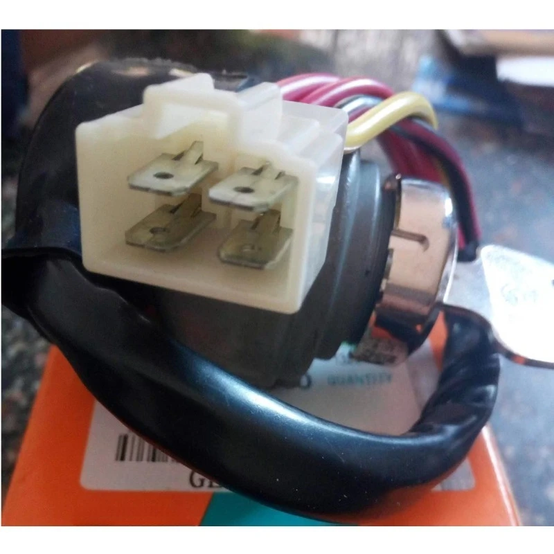 Ignition Switch Assembly for Kubota Tractor 704 854 954
Ignition Switch Assembly for Kubota Tractor 704 854 954